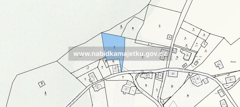1/2 spoluvlastnického podílu pozemku p.č. 720 o výměře 1451 m2 k.ú. Desná II