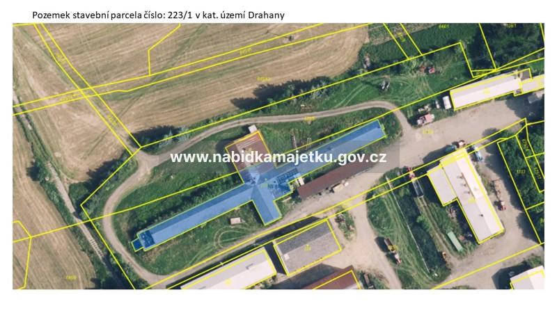 DRAHANY, podíl id. 1/2 na pozemcích st. p.č. 223/1, 226, 228, 246 a poz.p.č. 675/4