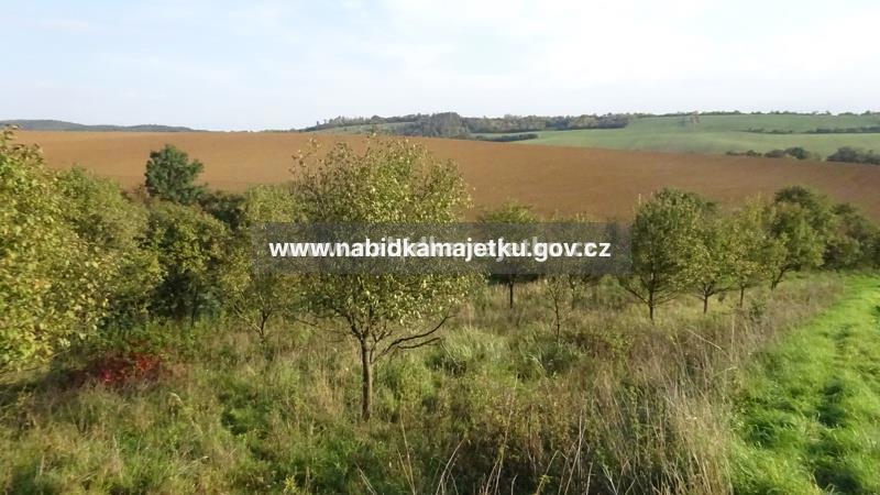 K. Ú. KUDLOVICE - PODÍL O VELIKOSTI ID. 1/2 NA POZEMCÍCH POZEMKOVÁ PARC. Č. 3786, 3787, 3788