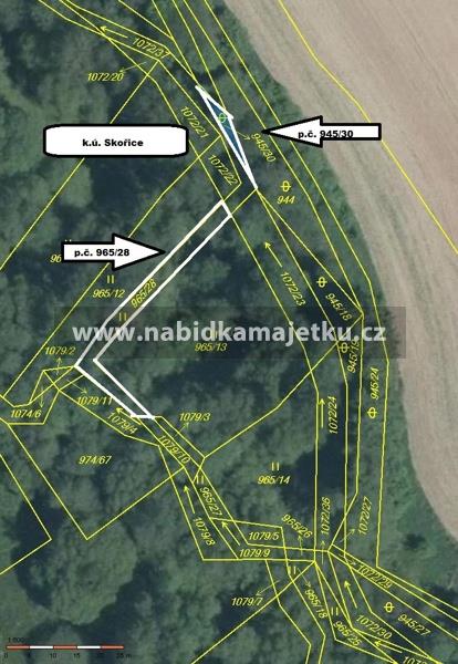 SKOŘICE - 2 POZEMKY O CELKOVÉ VÝMĚŘE 210 M2 (p.č.945/30,965/28)