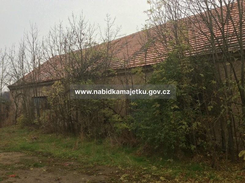 Pozemek včetně stavby bez čp/če, k.ú. a obec Hostín u Vojkovic, okres Mělník