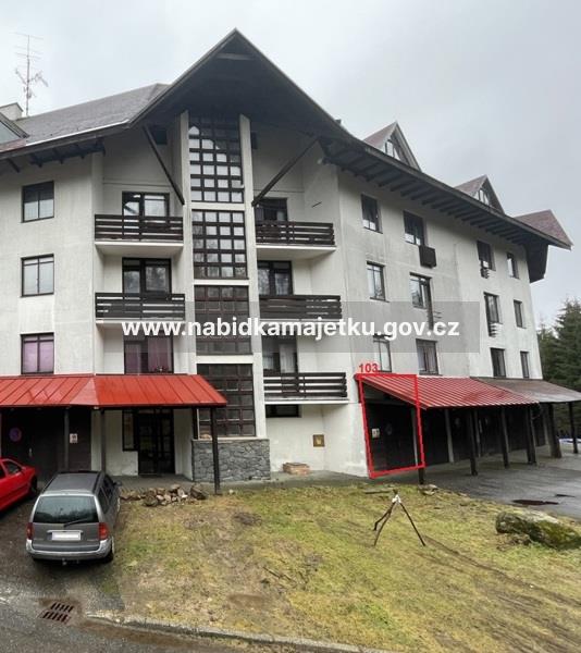 Harrachov, pronájem garáže č. 103 v čp. 594