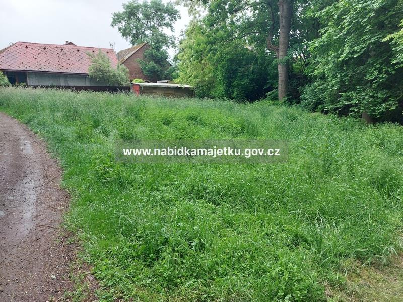 k. ú. Světí, spoluvlastnický podíl o velikosti 13/16 k pozemku p. p. č. 14