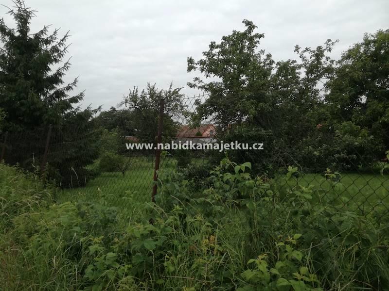 Vrbno nad Lesy pozemek pp.č. 52/16 (542 m2) - spoluvlastnický podíl 7/12