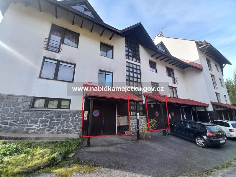 Harrachov, pronájem garáže č.104 v čp. 593